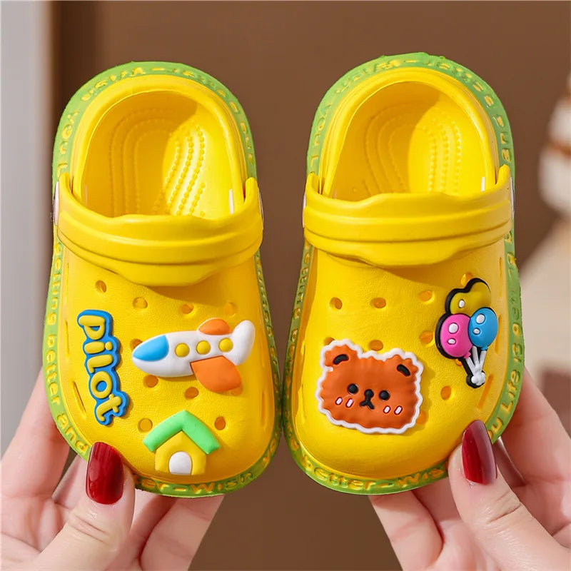 Chaussures Sandales Enfant Été – Légères, Antidérapantes & Design Cartoon pour Garçons et Filles