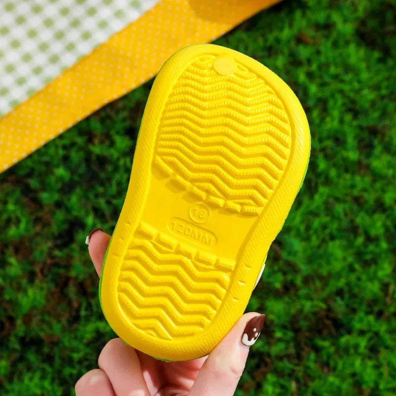 Chaussures Sandales Enfant Été – Légères, Antidérapantes & Design Cartoon pour Garçons et Filles