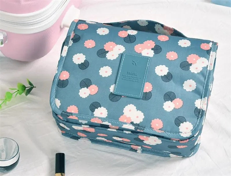 Trousse de Maquillage Voyage Femme – Pochette Imperméable avec Crochet pour Toilettes & Cosmétiques